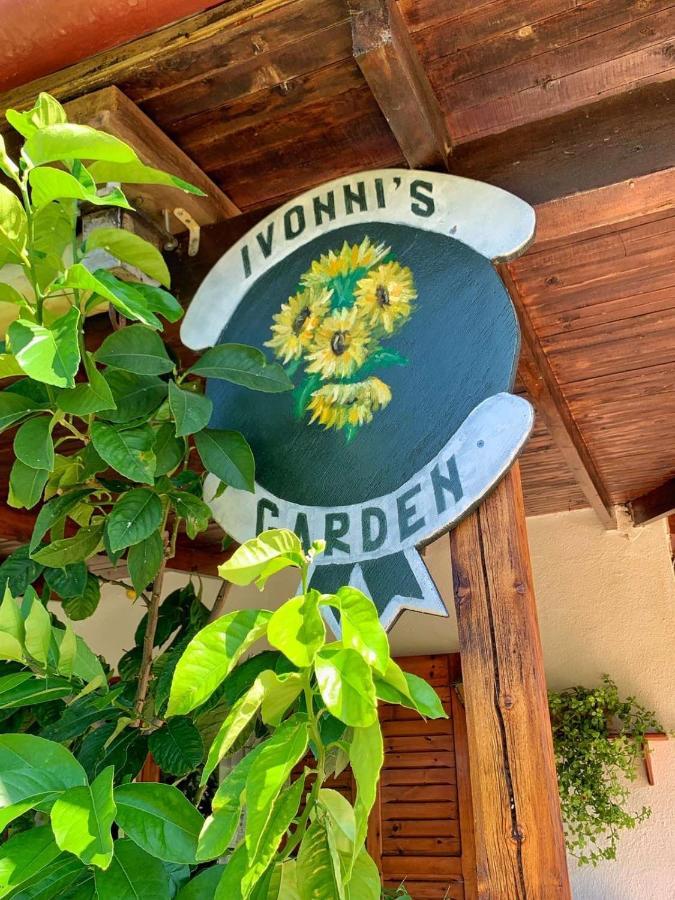 Ivonnis Garden Villa Mesimvria  Exteriör bild